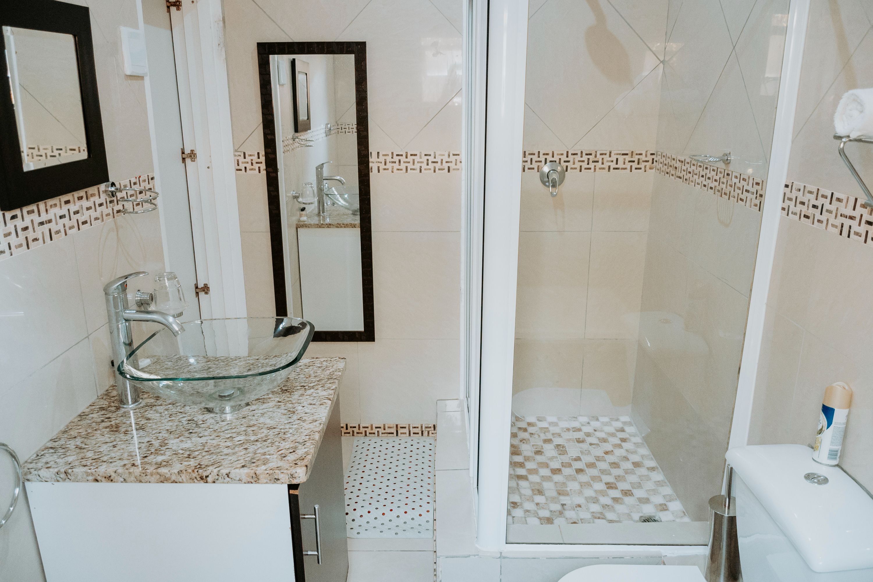 Room 5 Bathroom