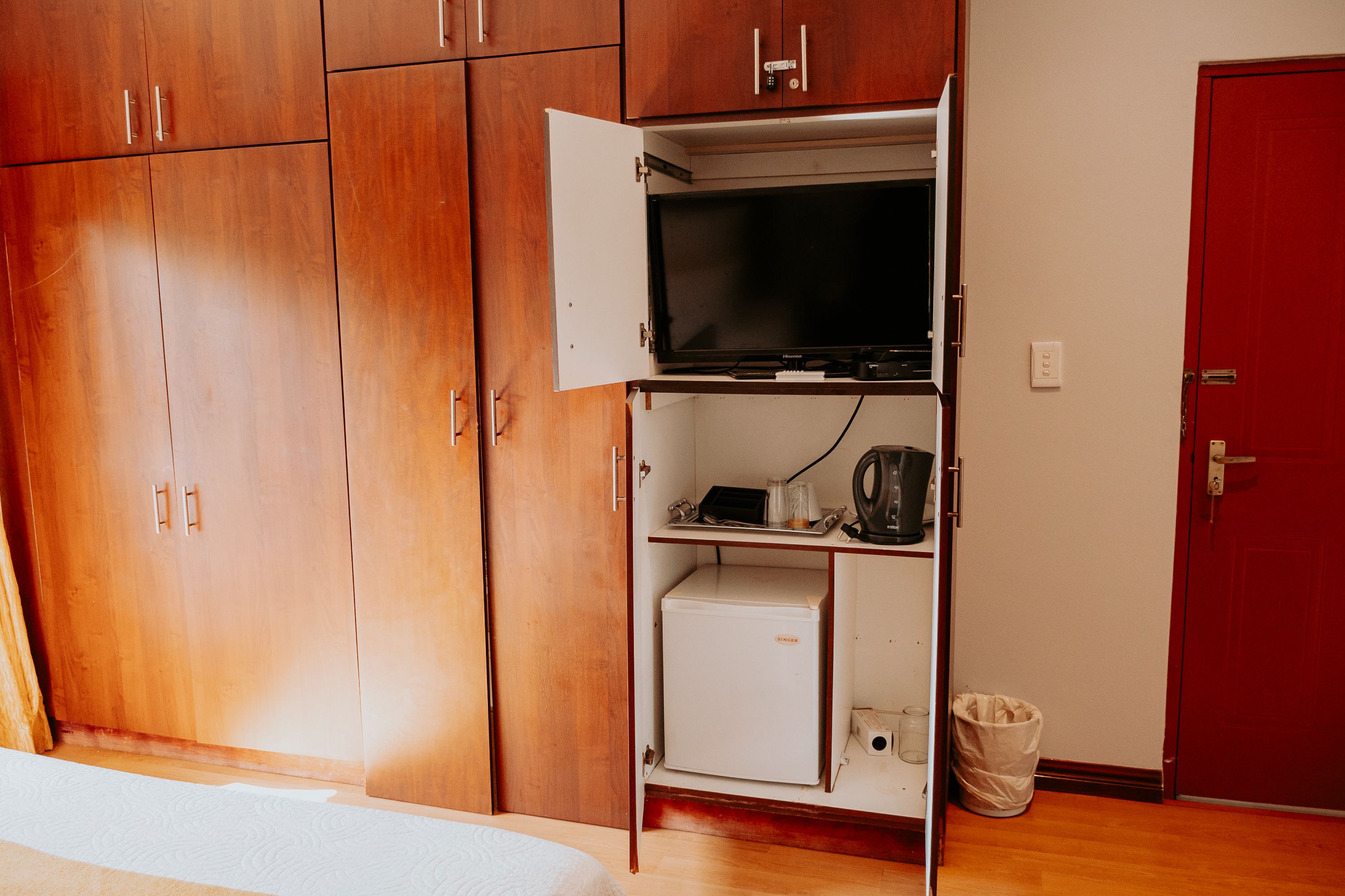 Room 6 Amenities